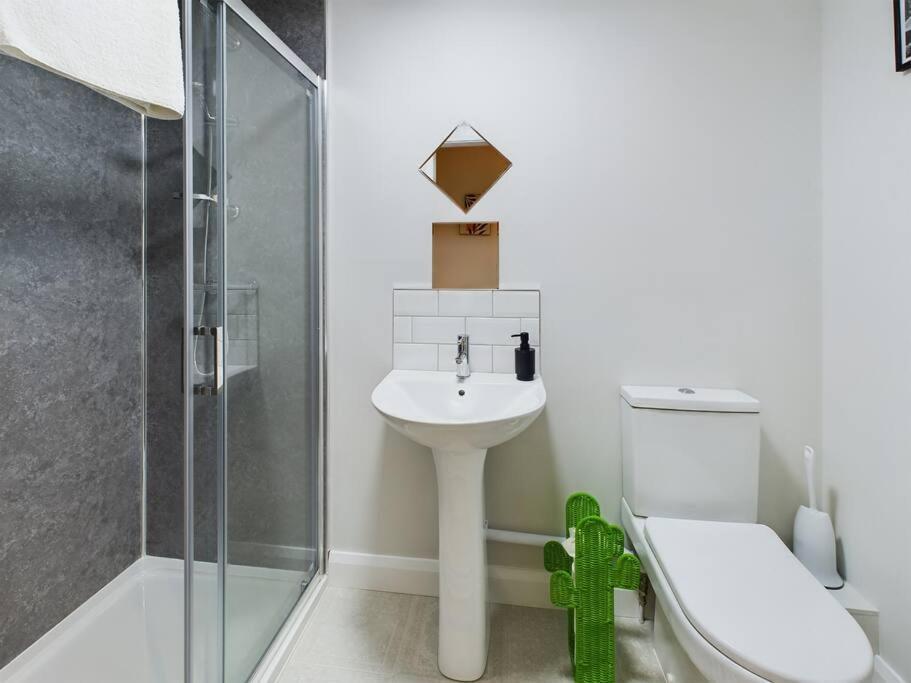 Contemporary 2-Bedroom Apartment Belfast Eksteriør bilde